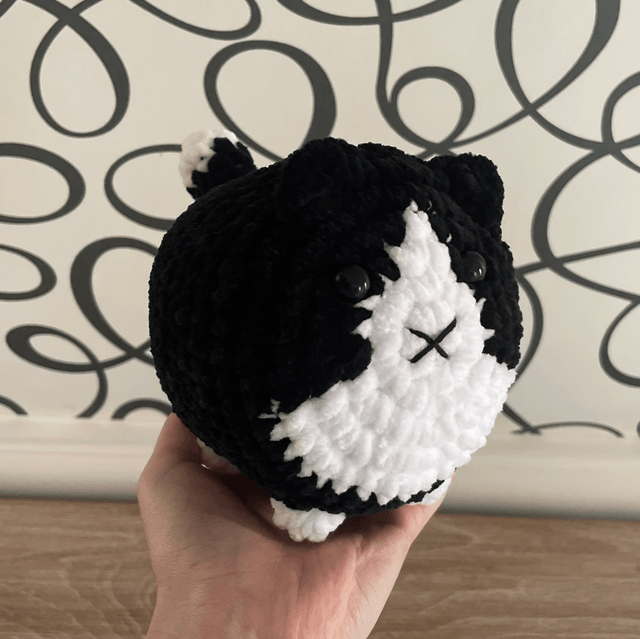 Chat tuxedo