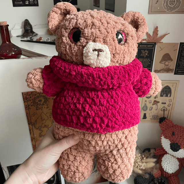 Ours avec pull
