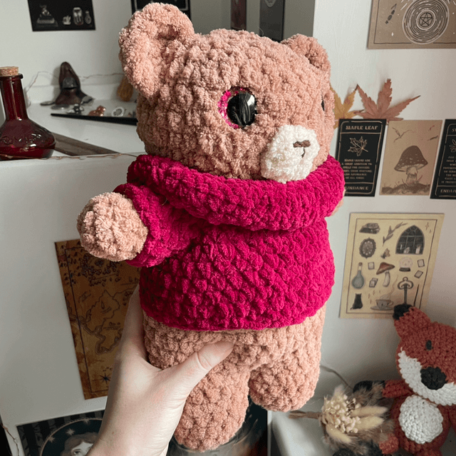 Ours avec pull